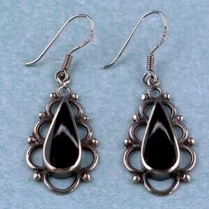 Vintage Sterling Silver Black Enamel Dangle Earrings Teardrop Filigree 925